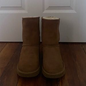 Ugg Womens Classic Short Boots - Chesnut